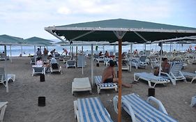 Larissa Inn